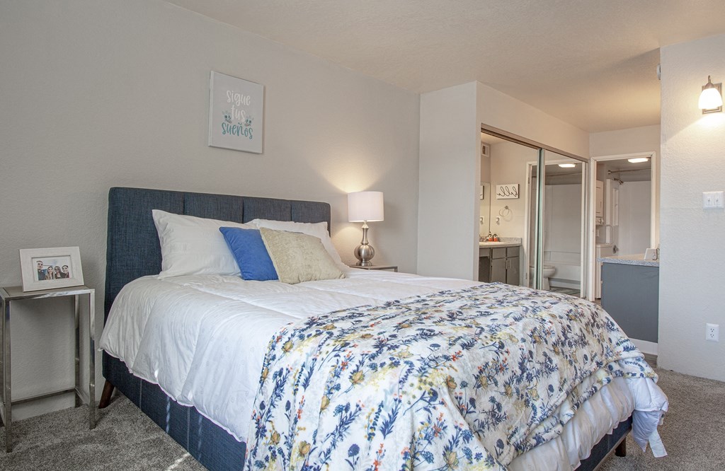 Bedroom and closet at Villas Del Cielo Aprartments in Albuquerque New Mexico October 2020